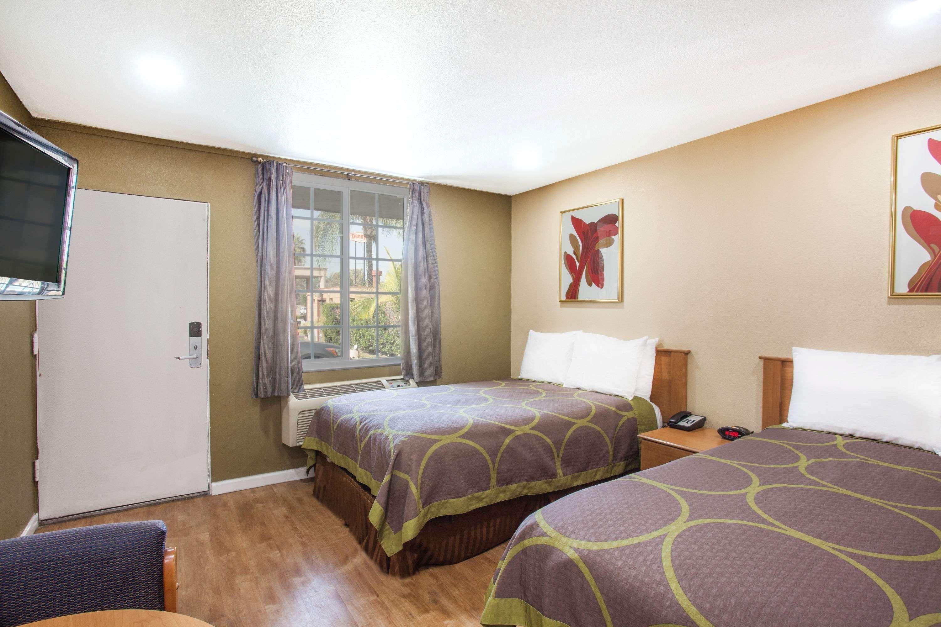 Мотель Super 8 By Wyndham Redlands/San Bernardino Екстер'єр фото