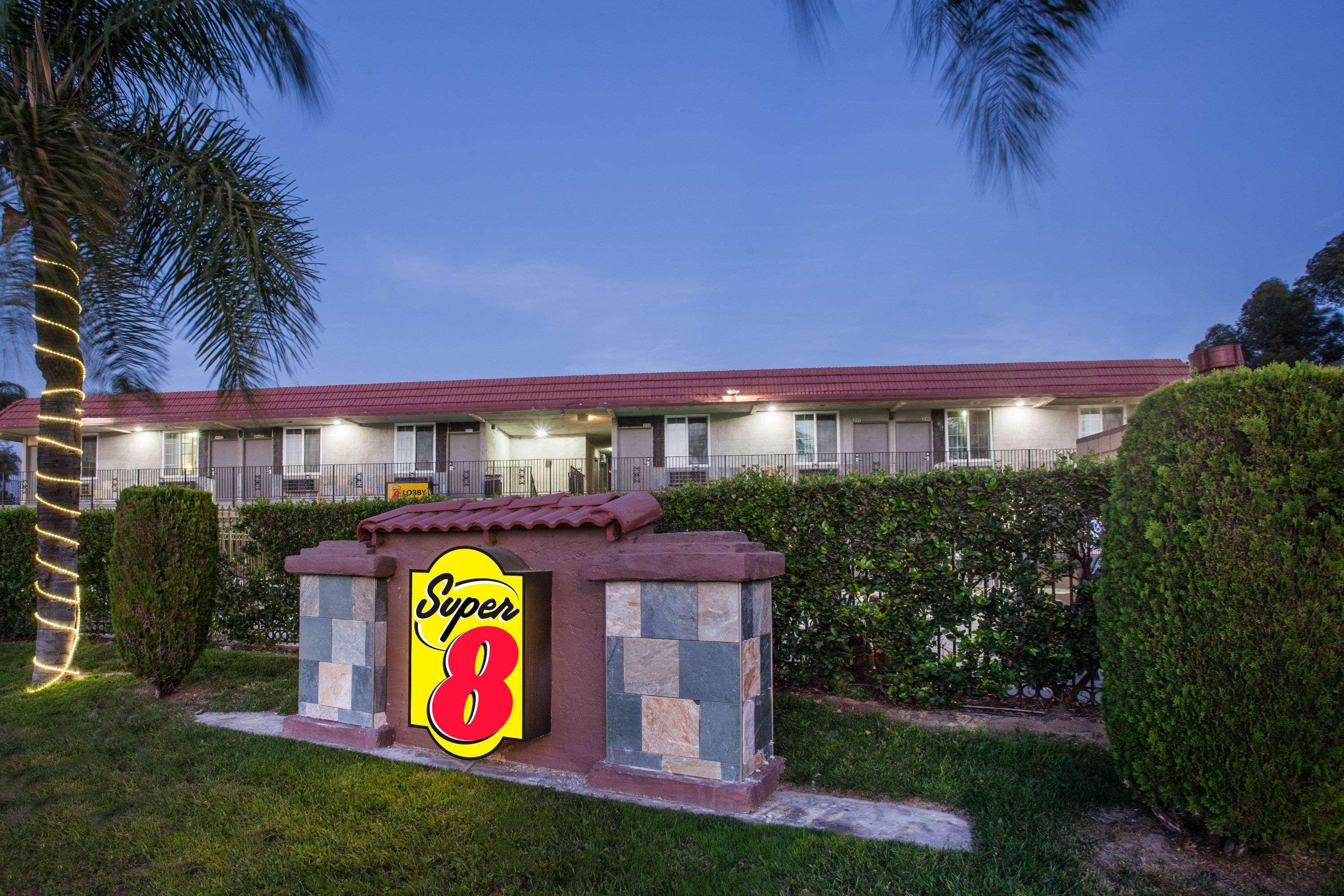 Мотель Super 8 By Wyndham Redlands/San Bernardino Екстер'єр фото